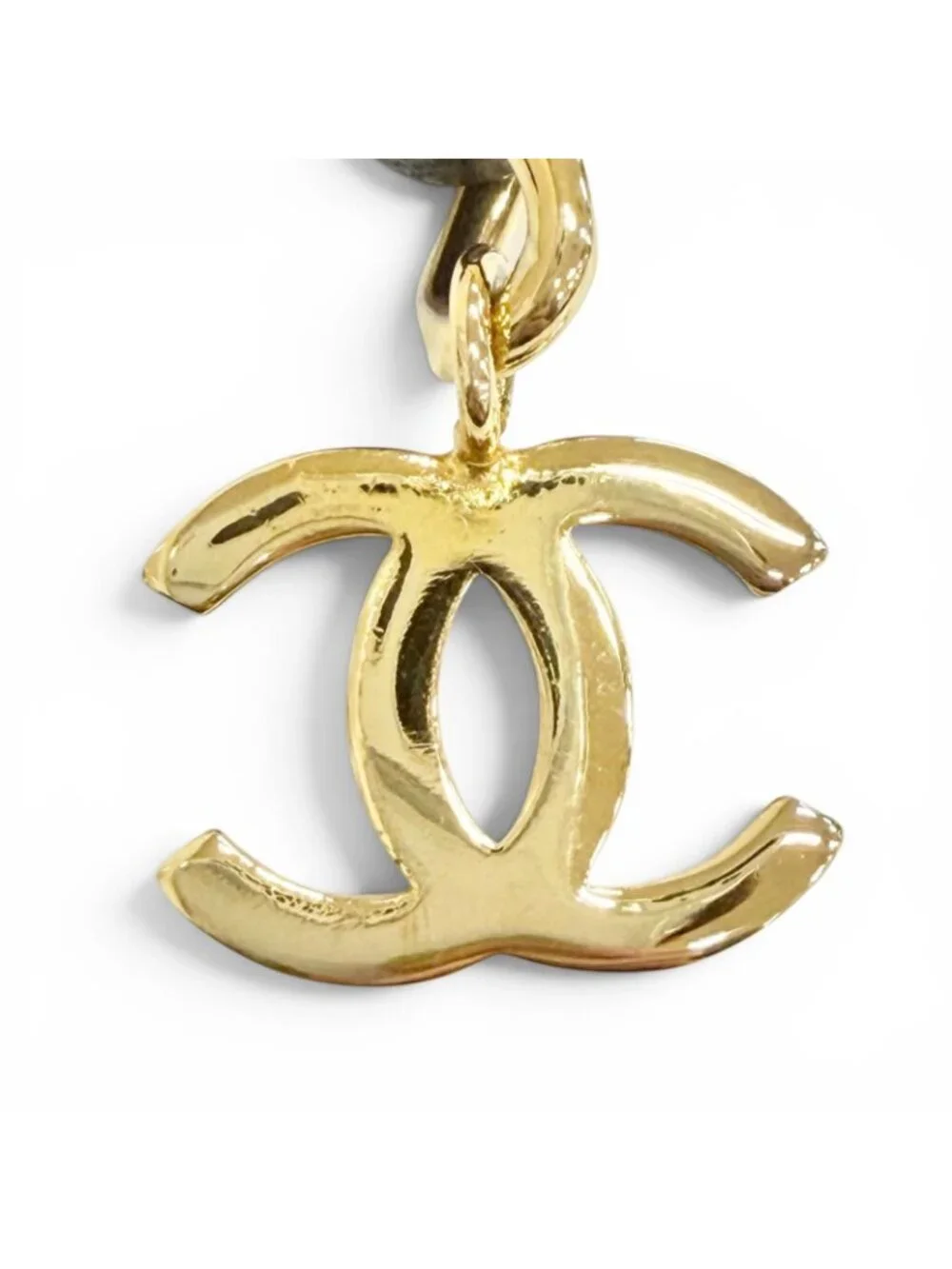 Chanel Vintage Leather Chain Belt with CC Logo Charm Gold Black Recommended